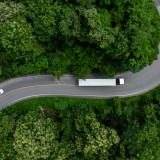 Slingerweg vrachtwagen