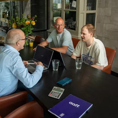 Familie bespreekt bedrijfsoverdracht