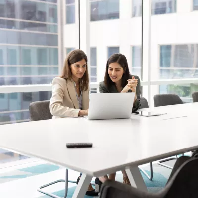 Overleg van twee collega's