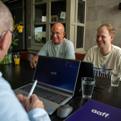 Klant in gesprek met adviseur