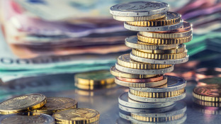 Stapel met geld