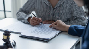 Ondertekenen contract