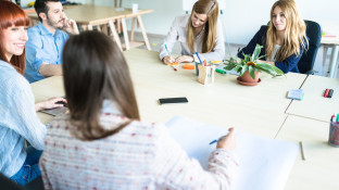 Familie bespreekt bedrijfsoverdracht