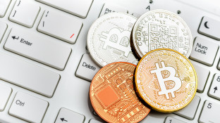 Bitcoins op toetsenbord
