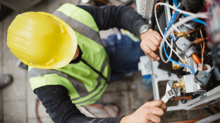 Installateur in de bouw- en infrasector