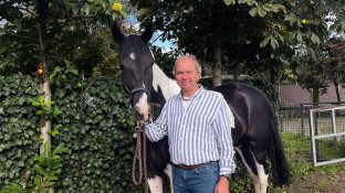 Foto Ruud Welten met paard Skittles